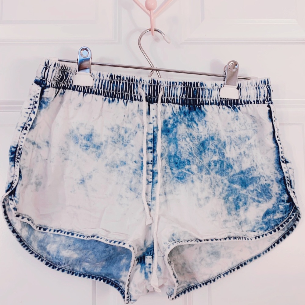 Forever 21 Acid Wash drawstring jean shorts!